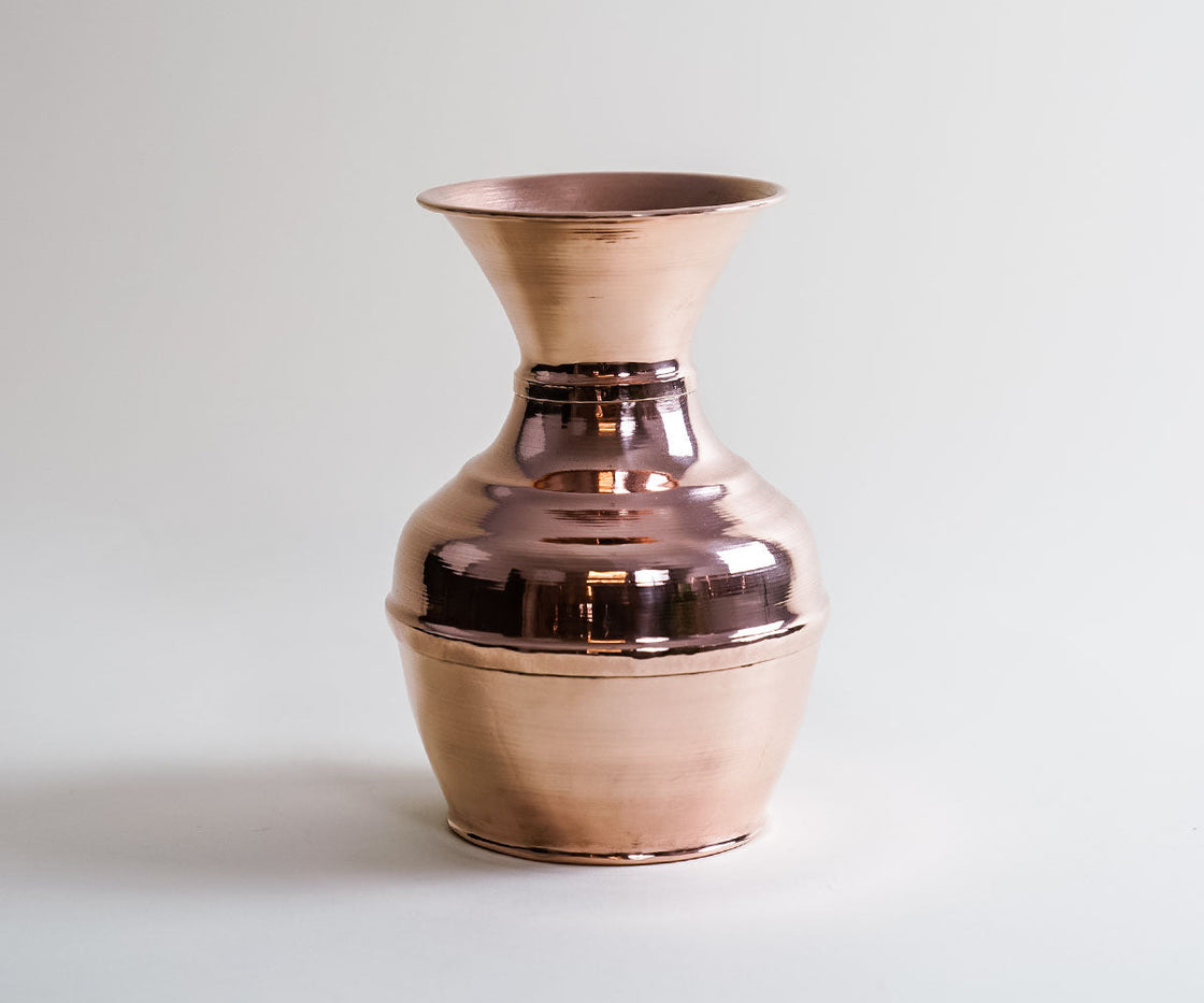 Provencal Vase in Smooth Copper